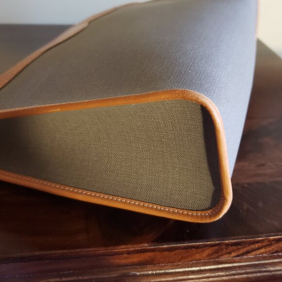 Christian Dior Clutch in Excellent Condition! Awesome! - Picture 11 of 13